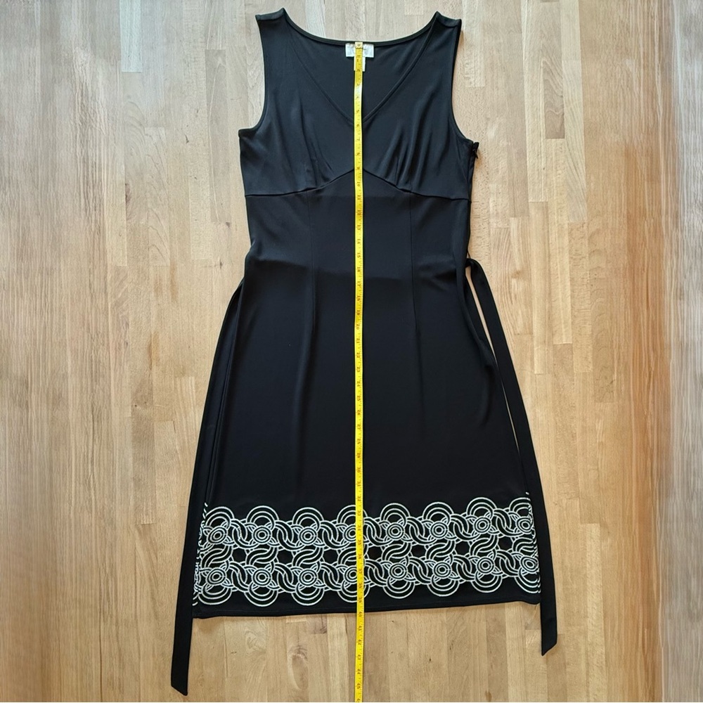 LOFT Ann Taylor Black Embroidered Midi Sleeveless Dress V-Neck Waist Tie Size 10 - Picture 13 of 13